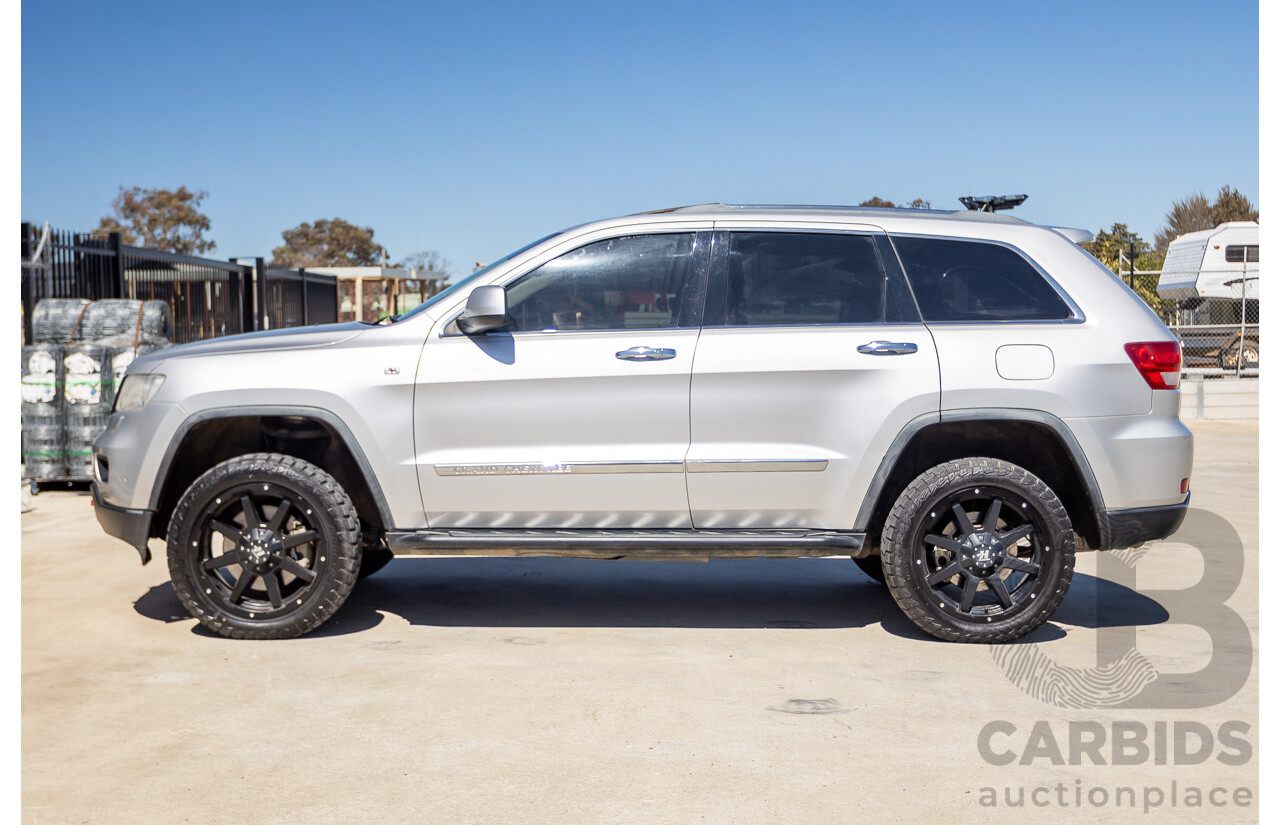 02/2012 Jeep Grand Cherokee Overland (4x4) WK 4D Wagon Bright Silver Metallic 5.7L