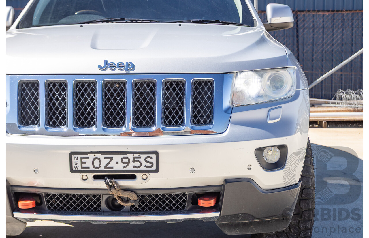 02/2012 Jeep Grand Cherokee Overland (4x4) WK 4D Wagon Bright Silver Metallic 5.7L