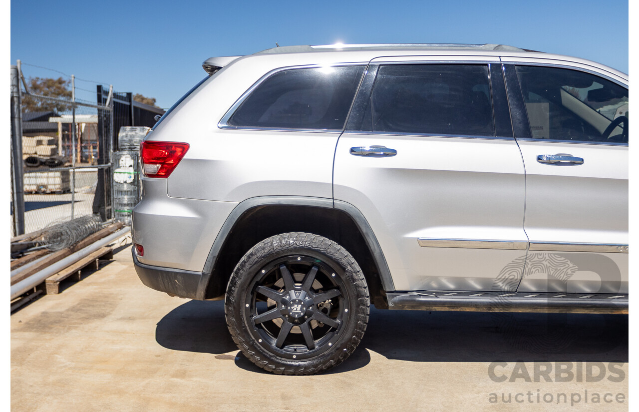 02/2012 Jeep Grand Cherokee Overland (4x4) WK 4D Wagon Bright Silver Metallic 5.7L