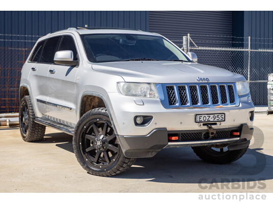 02/2012 Jeep Grand Cherokee Overland (4x4) WK 4D Wagon Bright Silver Metallic 5.7L
