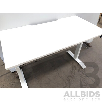 JasonL 1560mm Premium Height Adjustable Desk with Cable Scallop