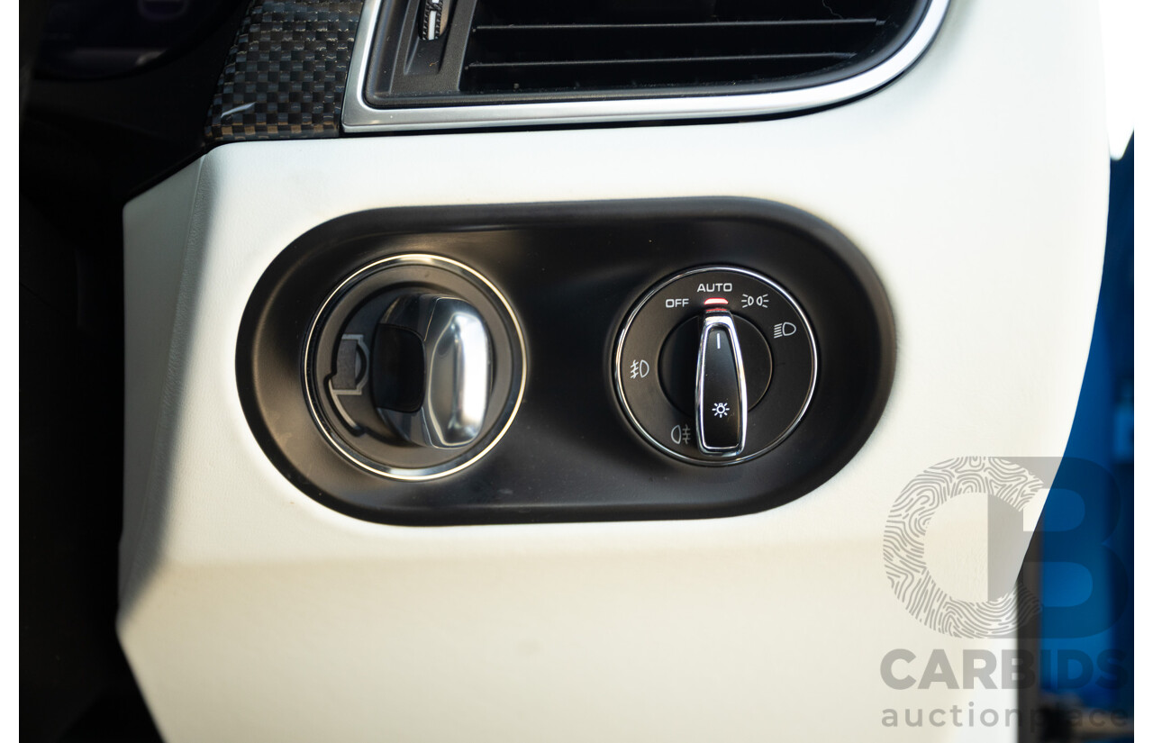 04/2015 Porsche Macan Turbo (AWD) 95B MY15 4d Wagon Sapphire Blue Metallic Twin Turbo V6 3.6L
