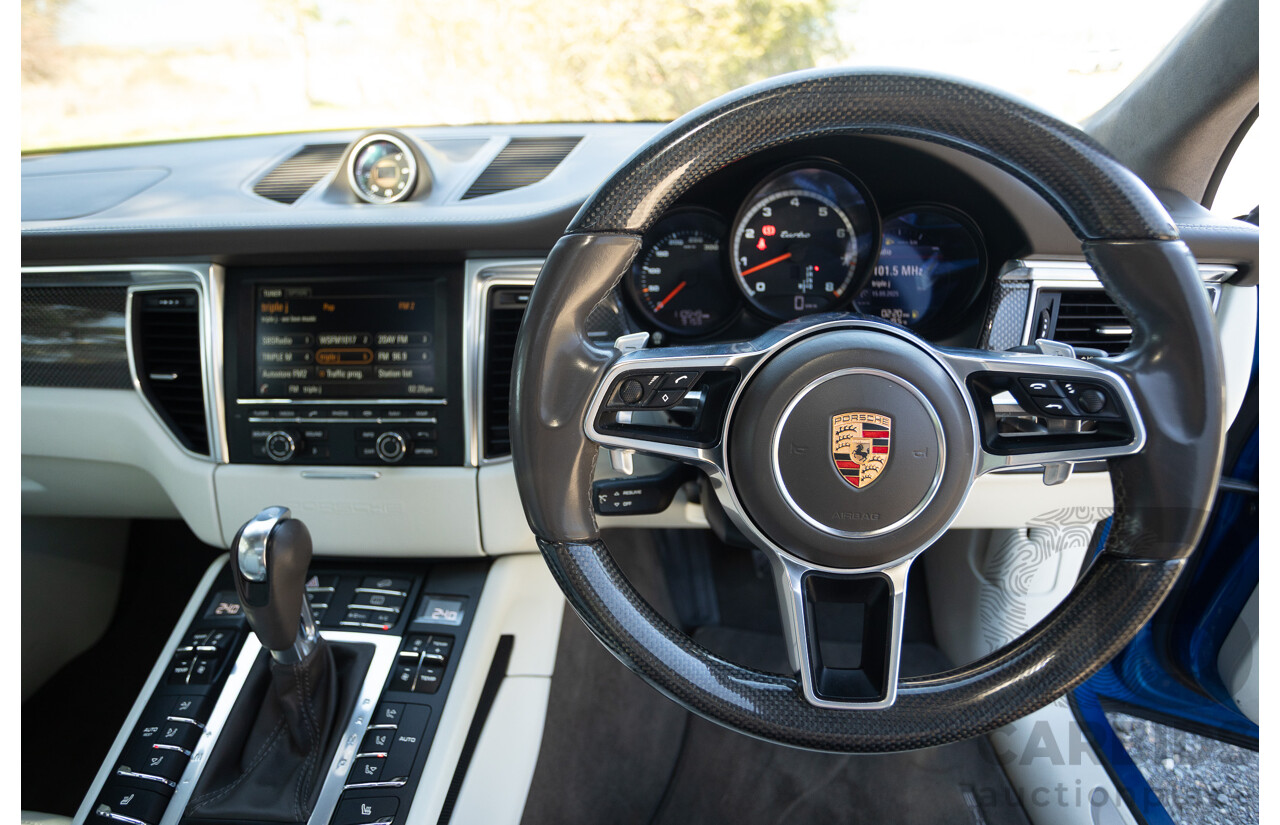 04/2015 Porsche Macan Turbo (AWD) 95B MY15 4d Wagon Sapphire Blue Metallic Twin Turbo V6 3.6L