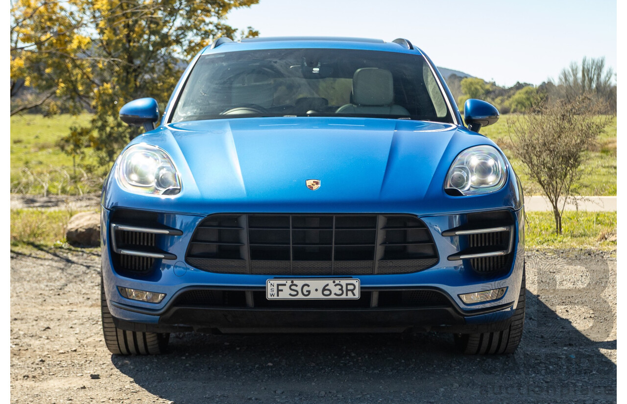 04/2015 Porsche Macan Turbo (AWD) 95B MY15 4d Wagon Sapphire Blue Metallic Twin Turbo V6 3.6L