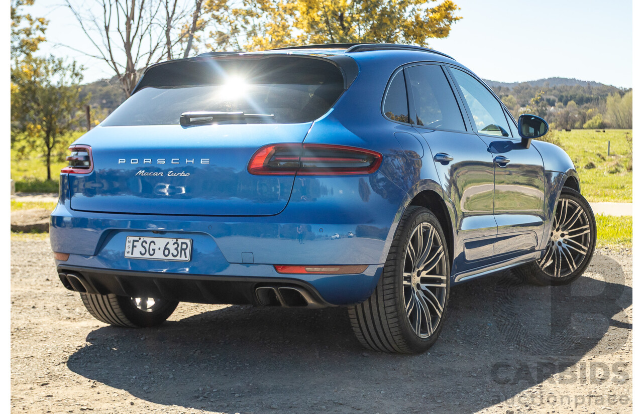 04/2015 Porsche Macan Turbo (AWD) 95B MY15 4d Wagon Sapphire Blue Metallic Twin Turbo V6 3.6L