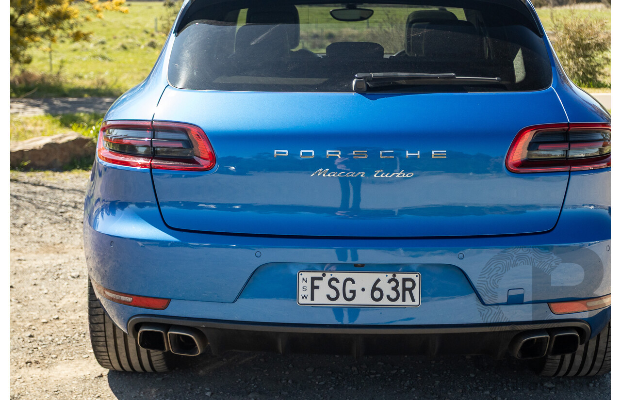 04/2015 Porsche Macan Turbo (AWD) 95B MY15 4d Wagon Sapphire Blue Metallic Twin Turbo V6 3.6L