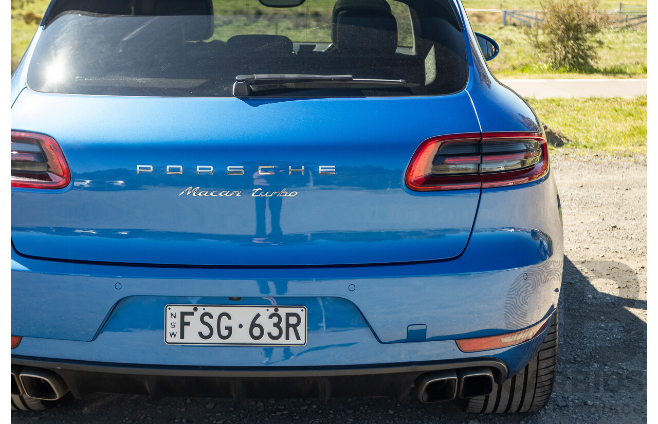 04/2015 Porsche Macan Turbo (AWD) 95B MY15 4d Wagon Sapphire Blue Metallic Twin Turbo V6 3.6L