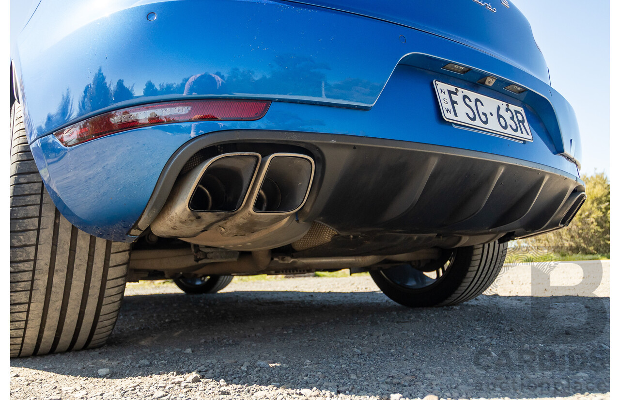 04/2015 Porsche Macan Turbo (AWD) 95B MY15 4d Wagon Sapphire Blue Metallic Twin Turbo V6 3.6L
