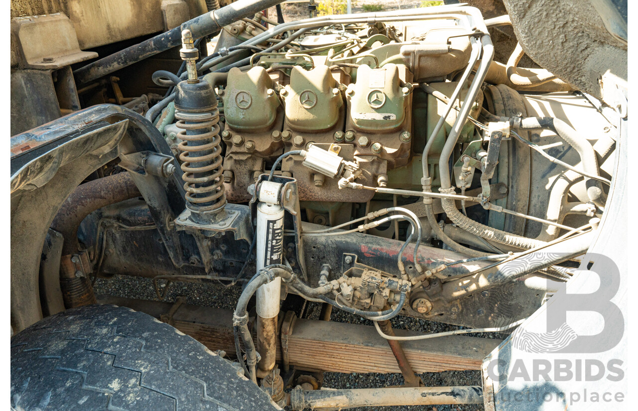 12/1986 Mercedes Benz, 6 Cylinder Diesel, 1422 V Series with Jetting Body