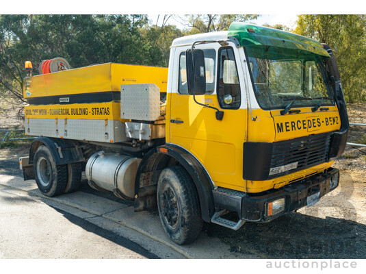 12/1986 Mercedes Benz, 6 Cylinder Diesel, 1422 V Series with Jetting Body