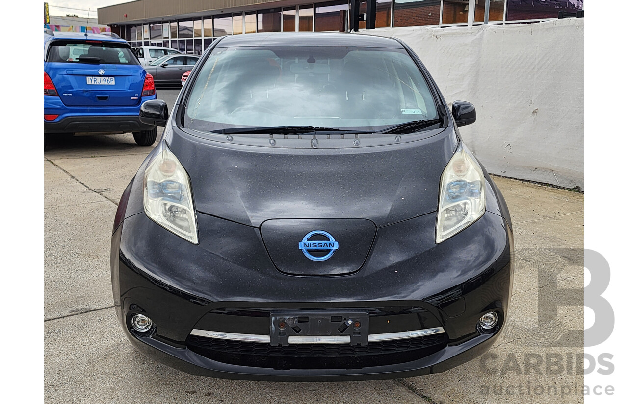 10/2013 Nissan Leaf  ZE0 5d Hatchback Black Electric