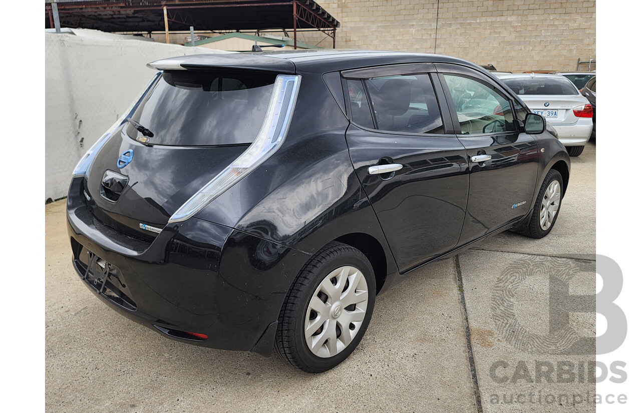 10/2013 Nissan Leaf  ZE0 5d Hatchback Black Electric