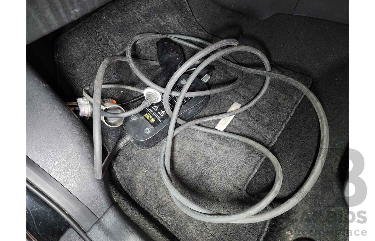 10/2013 Nissan Leaf  ZE0 5d Hatchback Black Electric