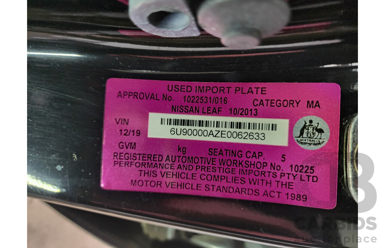 10/2013 Nissan Leaf  ZE0 5d Hatchback Black Electric