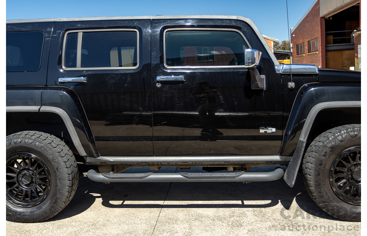 3/2009 Hummer H3 Luxury  4d Wagon Black 3.7L