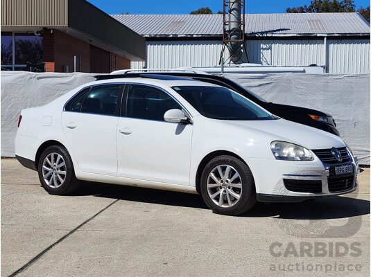 1/2010 Volkswagen Jetta 118 TSI 1KM MY10 4d Sedan White 1.4L