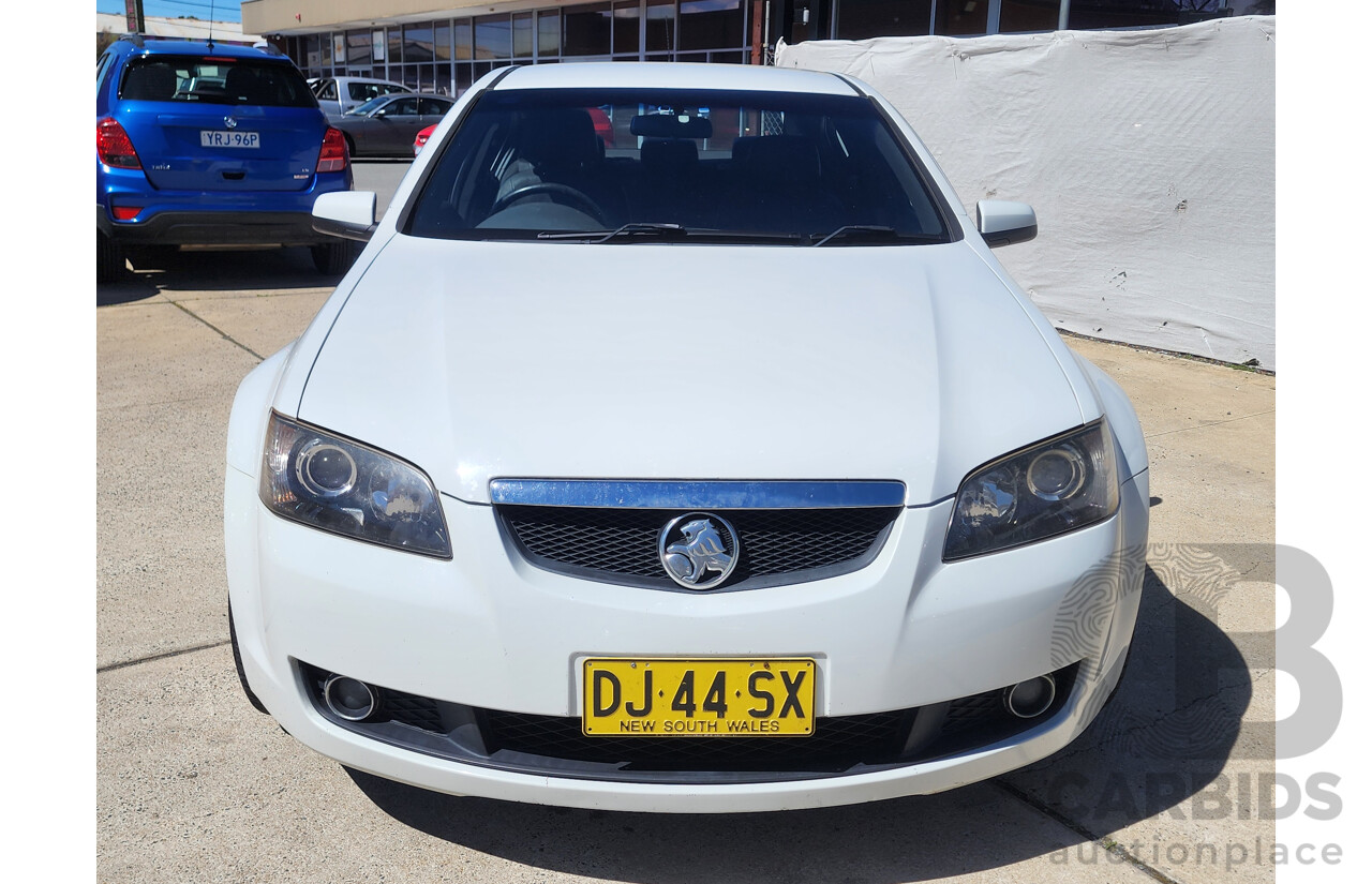 2/2010 Holden Calais  VE MY10 4d Sedan White 3.6L