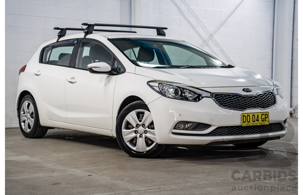 5/2015 Kia Cerato S YD MY15 5d Hatchback Clear White 1.8L