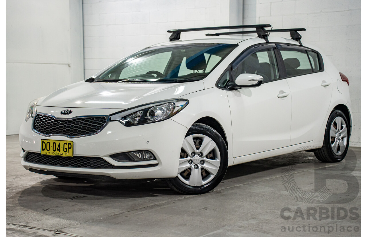 5/2015 Kia Cerato S YD MY15 5d Hatchback Clear White 1.8L