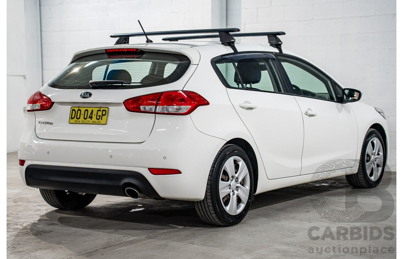 5/2015 Kia Cerato S YD MY15 5d Hatchback Clear White 1.8L