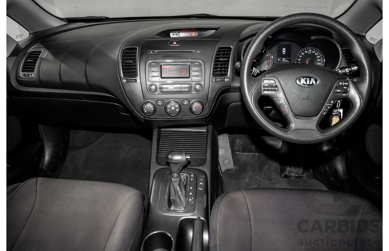 5/2015 Kia Cerato S YD MY15 5d Hatchback Clear White 1.8L