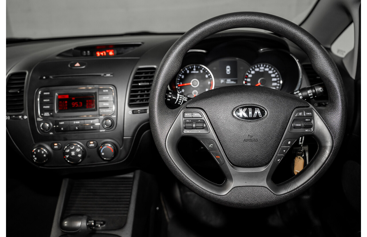 5/2015 Kia Cerato S YD MY15 5d Hatchback Clear White 1.8L