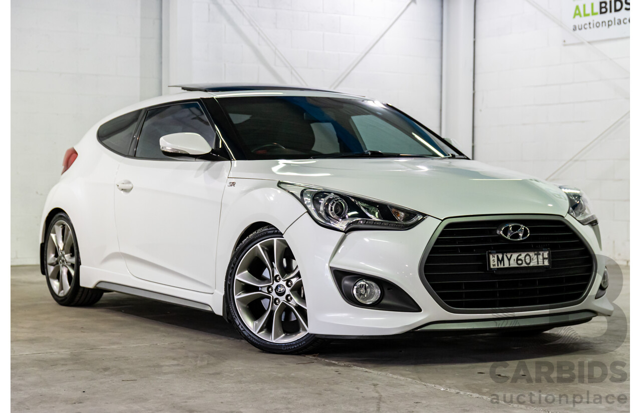 6/2015 Hyundai Veloster SR Turbo FS4 Series 2 3d Coupe Stormtrooper White Pearl Turbo 1.6L