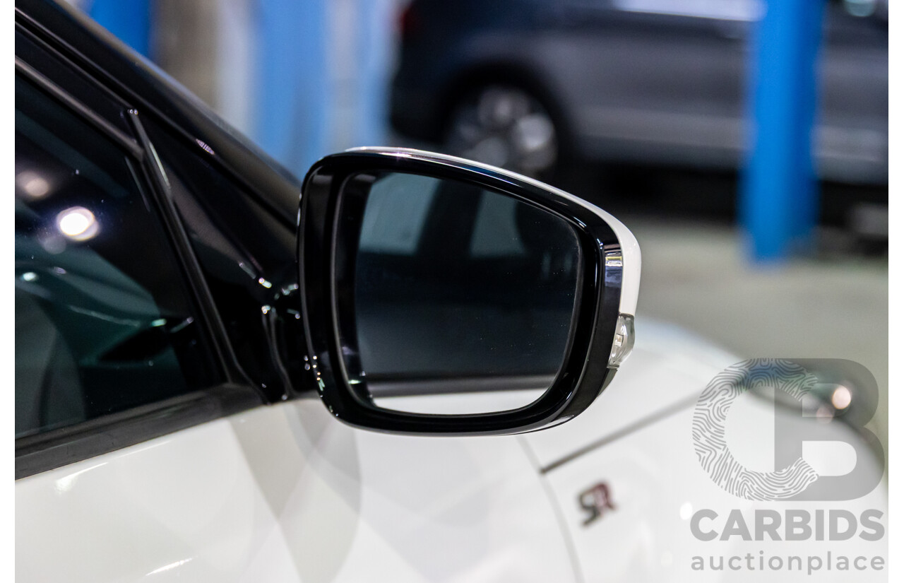 6/2015 Hyundai Veloster SR Turbo FS4 Series 2 3d Coupe Stormtrooper White Pearl Turbo 1.6L