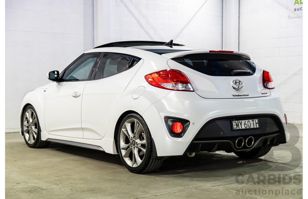 6/2015 Hyundai Veloster SR Turbo FS4 Series 2 3d Coupe Stormtrooper White Pearl Turbo 1.6L