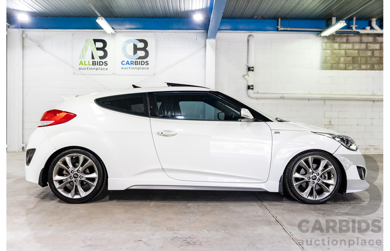 6/2015 Hyundai Veloster SR Turbo FS4 Series 2 3d Coupe Stormtrooper White Pearl Turbo 1.6L