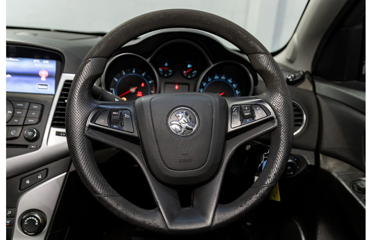 6/2013 Holden Cruze CD Equipe JH MY13 4d Sedan Regal Peacock Green 1.8L