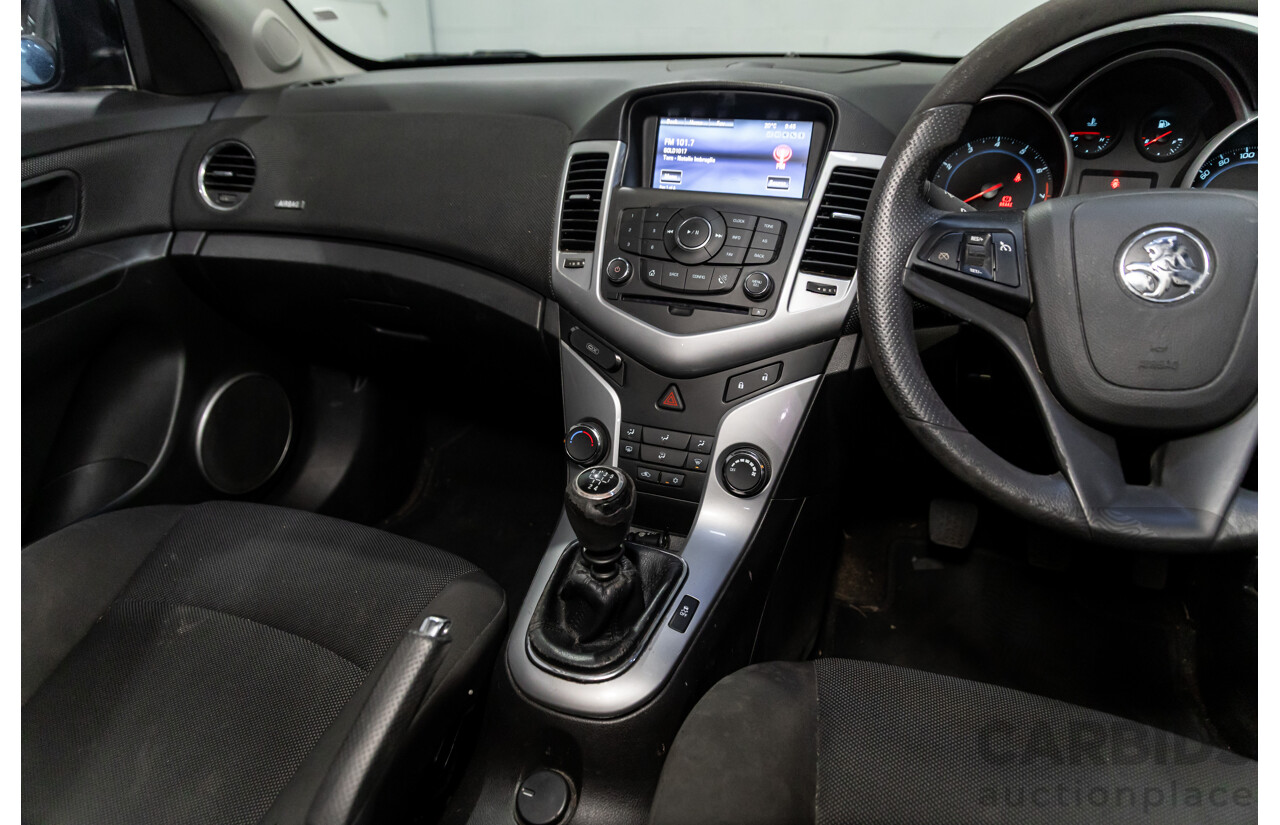 6/2013 Holden Cruze CD Equipe JH MY13 4d Sedan Regal Peacock Green 1.8L