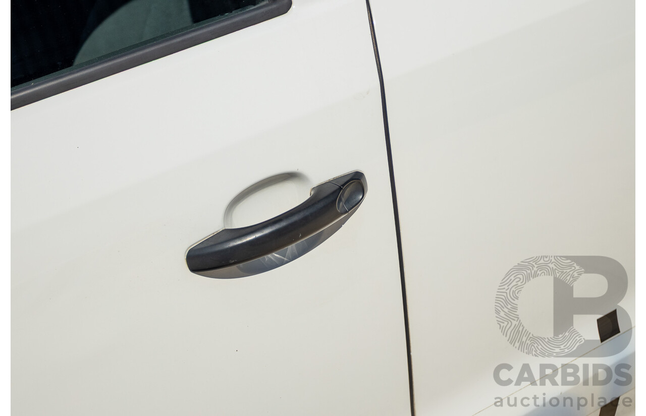 08/2015 Volkswagen Amarok TDI420 2H MY15 Dual Cab Utility White Turbo Diesel 2.0L