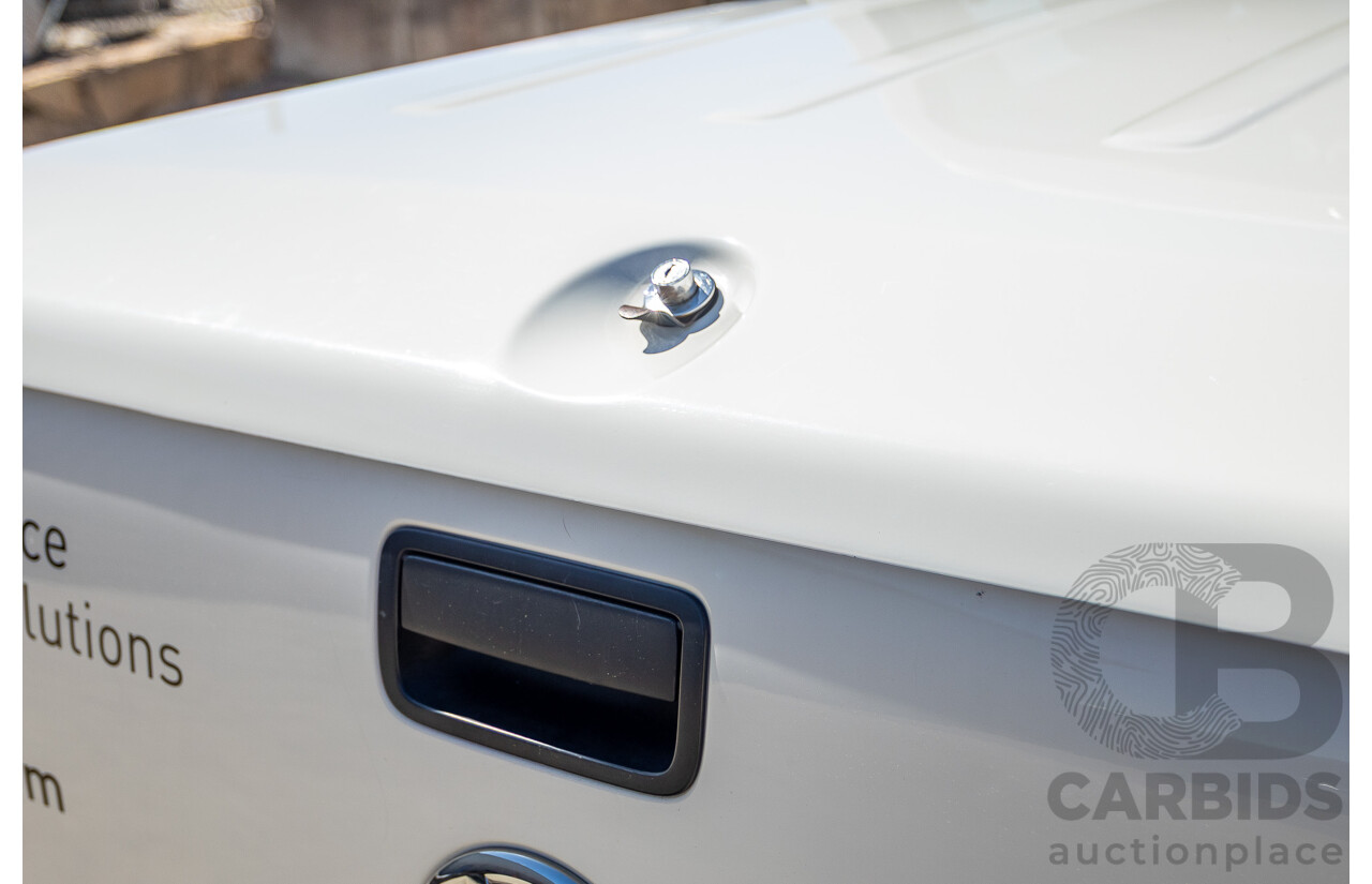08/2015 Volkswagen Amarok TDI420 2H MY15 Dual Cab Utility White Turbo Diesel 2.0L