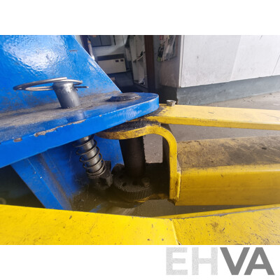 Rotary Lift, Two-Post 4500KG Asymmetric Car Hoist