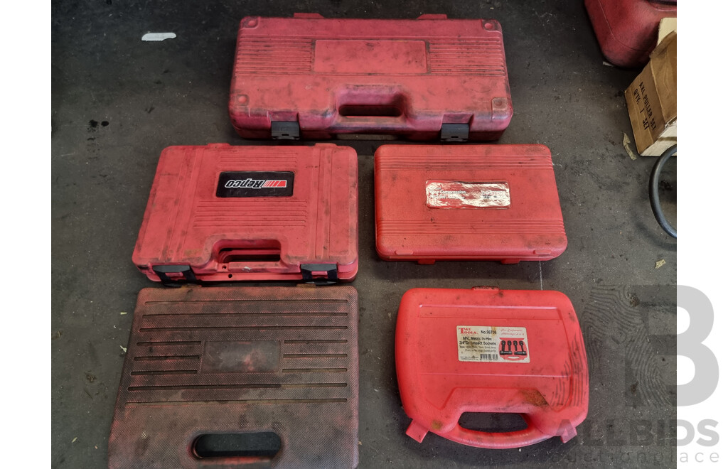 Quantity of 5 Assorted Tools Kits ETC