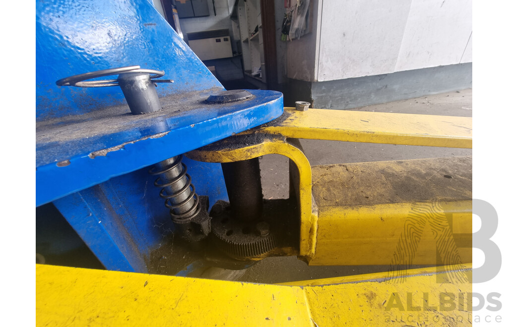 Rotary Lift, Two-Post 4500KG Asymmetric Car Hoist