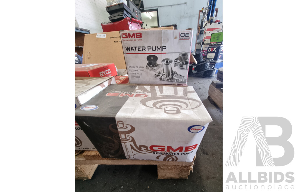 Assorted Job Lot - Pallet of Assorted Car Part ETC