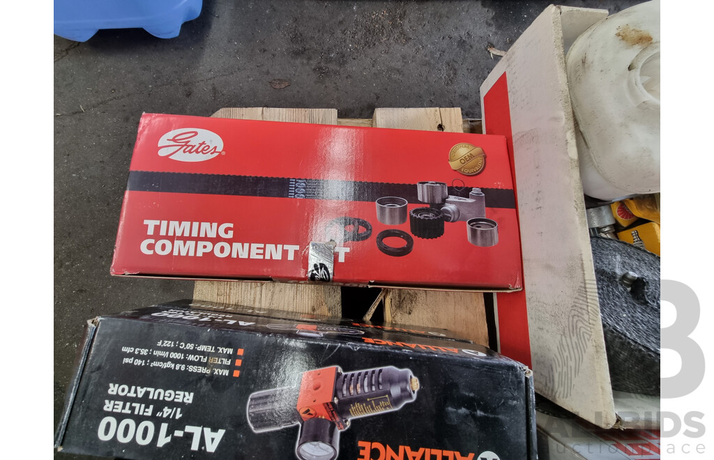 Assorted Job Lot - Pallet of Assorted Car Part ETC