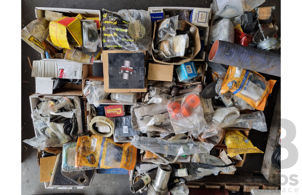Assorted Job Lot - Pallet of Assorted Car Part ETC