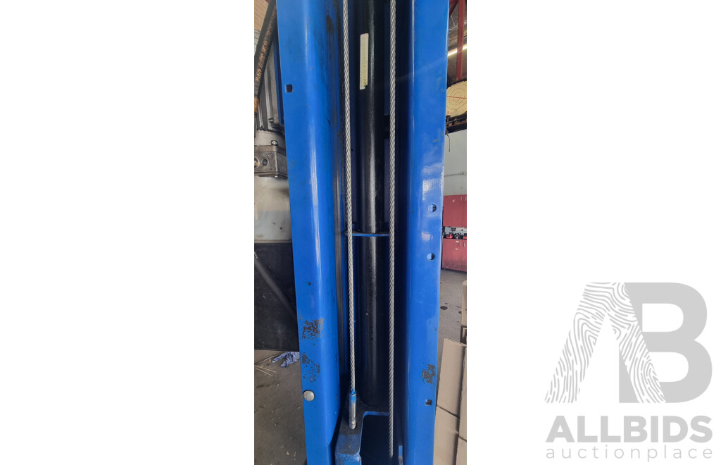 Rotary Lift, Two-Post 4500KG Asymmetric Car Hoist with Attached Height Extension Piece