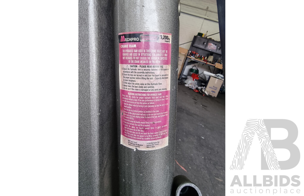 MechPro Hydraulic 1250KG Engine Crane