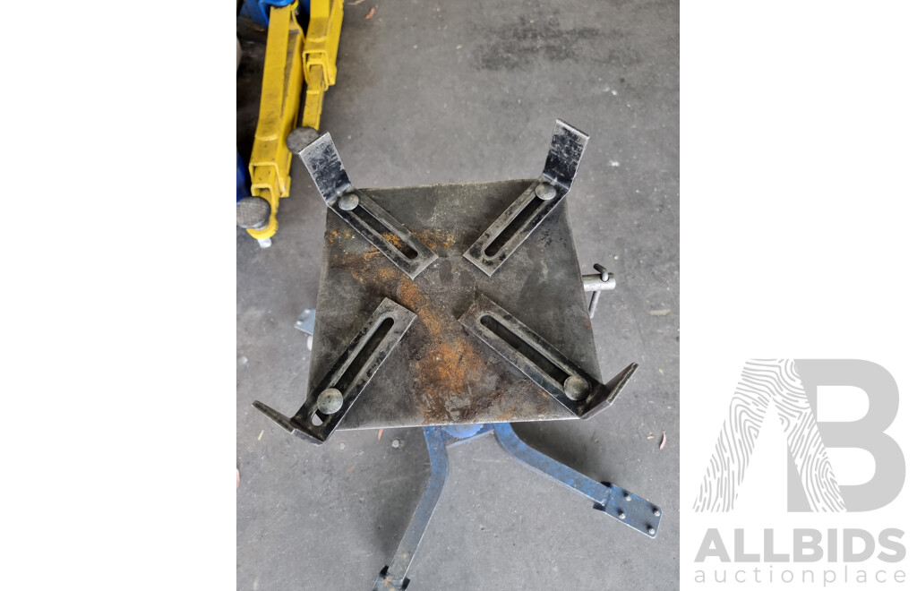 Wheeled Hydraulic Transmission Jack