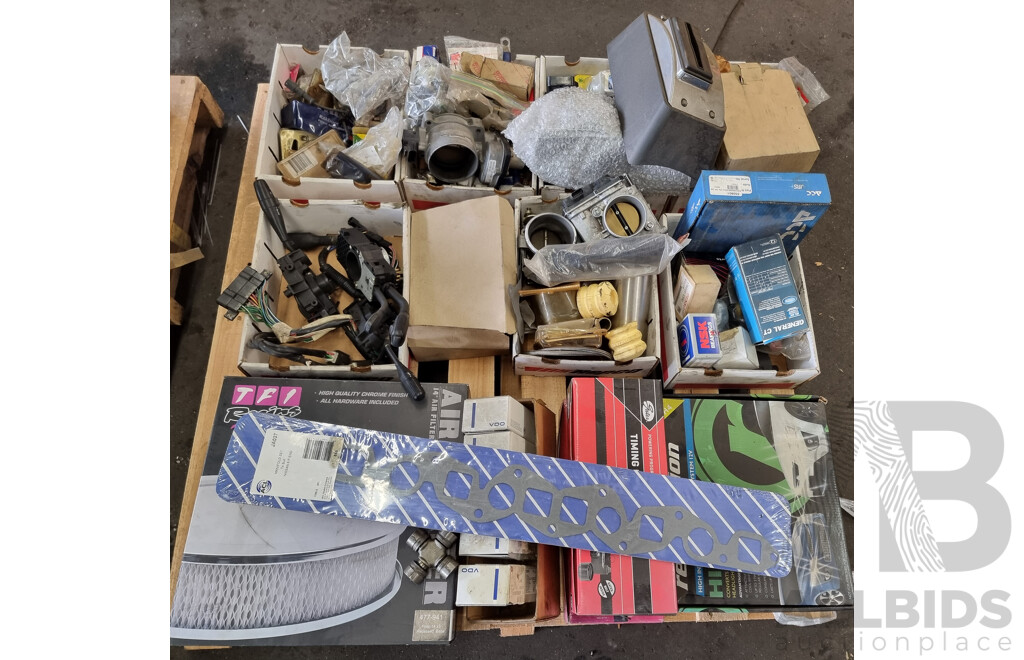 Assorted Job Lot - Pallet of Assorted Car Part ETC