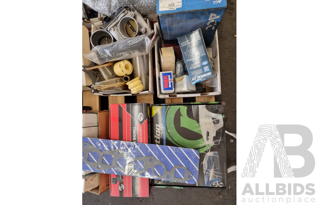 Assorted Job Lot - Pallet of Assorted Car Part ETC