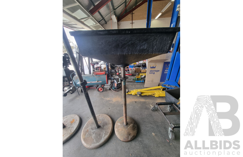 Assorted Job Lot - Oil Stands & Oil Tubs ETC