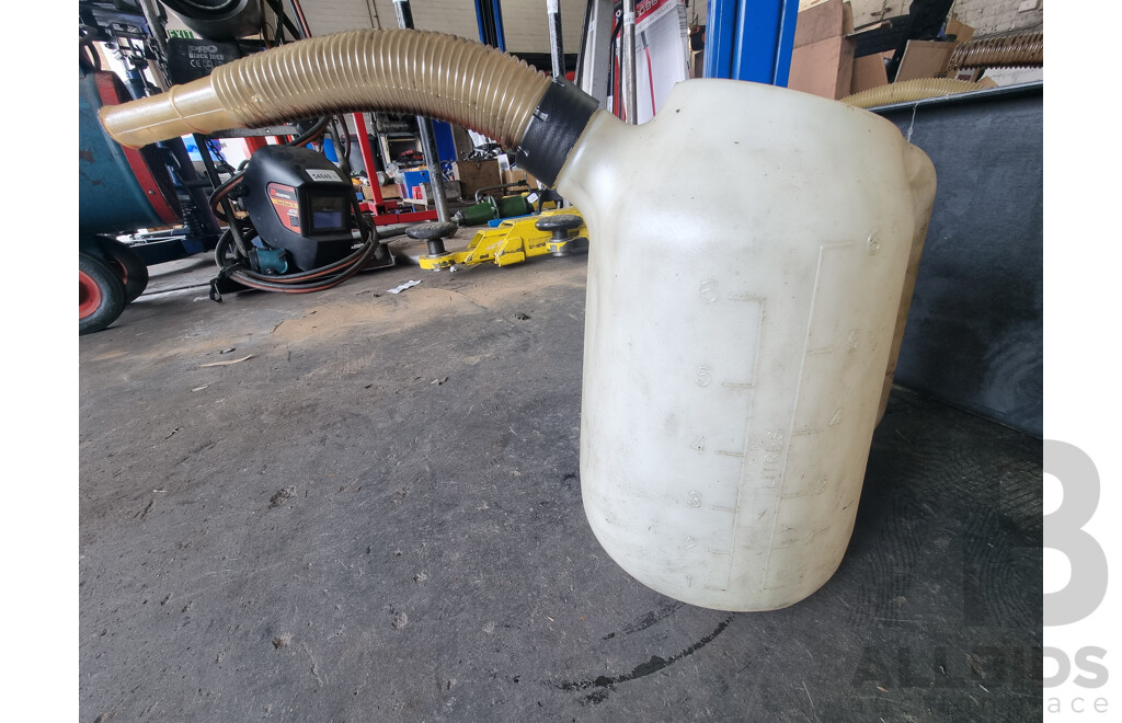 Assorted Job Lot - Plastic Oil Filler Cans & Plastic Oil Tubs ETC