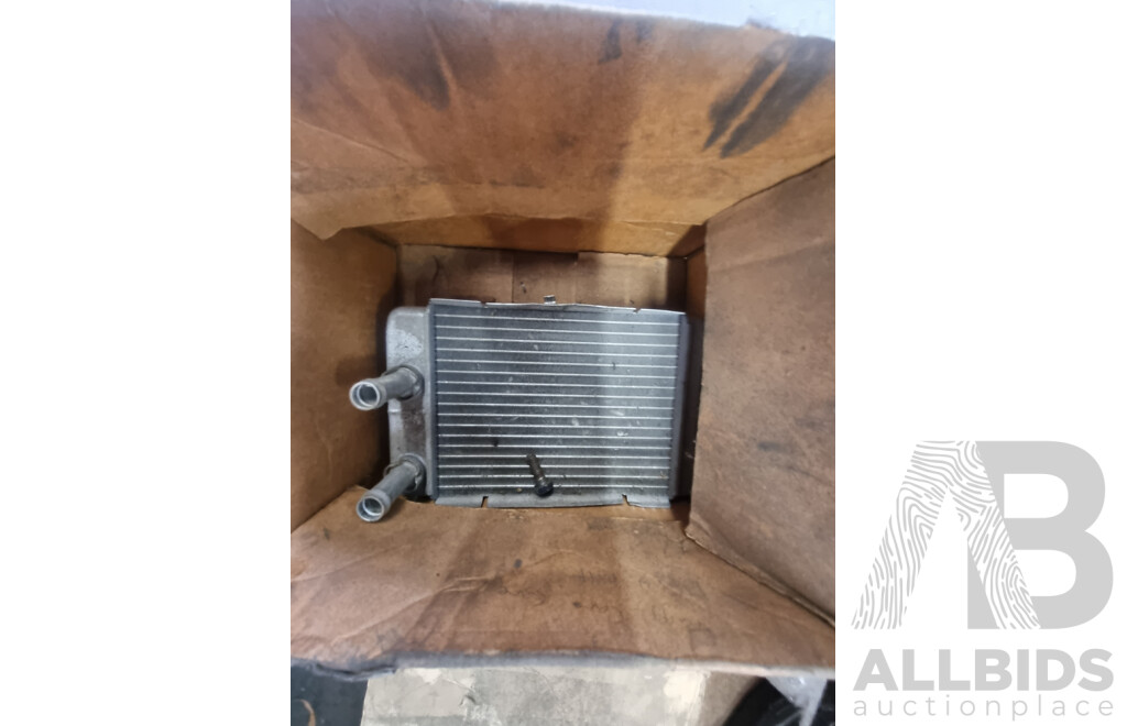 Assorted Job Lot - Pallet of Assorted Car Part ETC