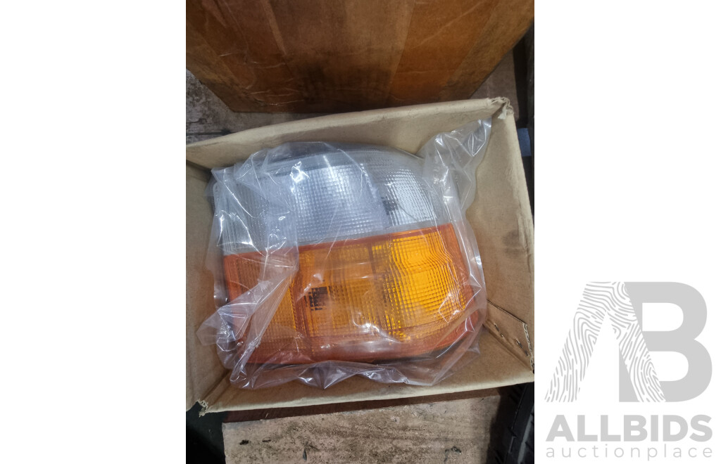 Assorted Job Lot - Pallet of Assorted Car Part ETC