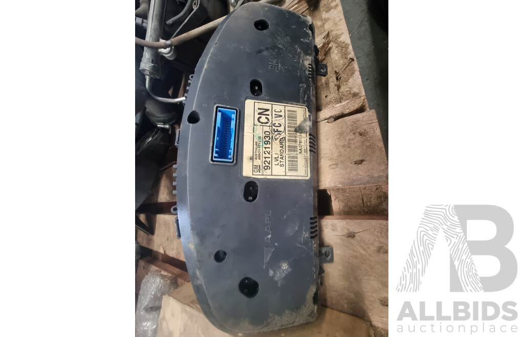 Assorted Job Lot - Pallet of Assorted Car Part ETC